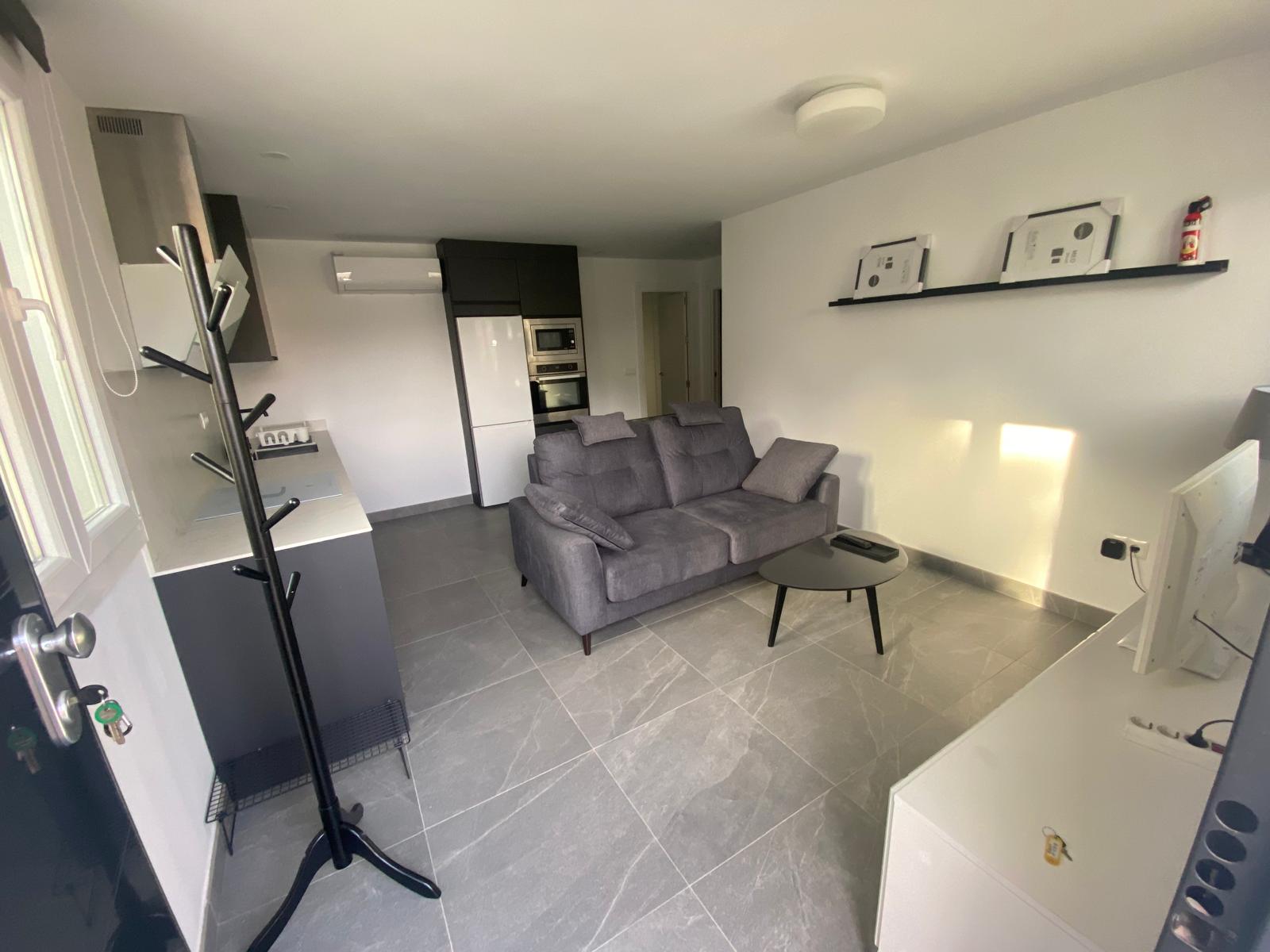bajo de 2 habitaciones en Rincón de la Victoria