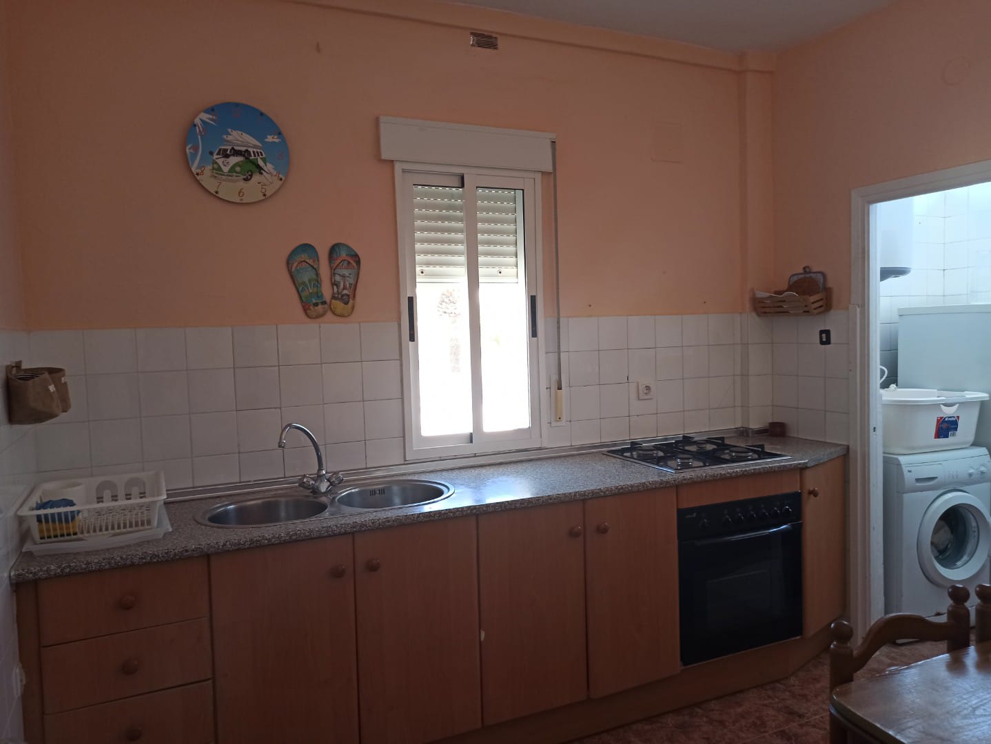 PISO EN ROTA 150 M DE LA PLAYA, DE SEPTIEMBRE A JUNIO