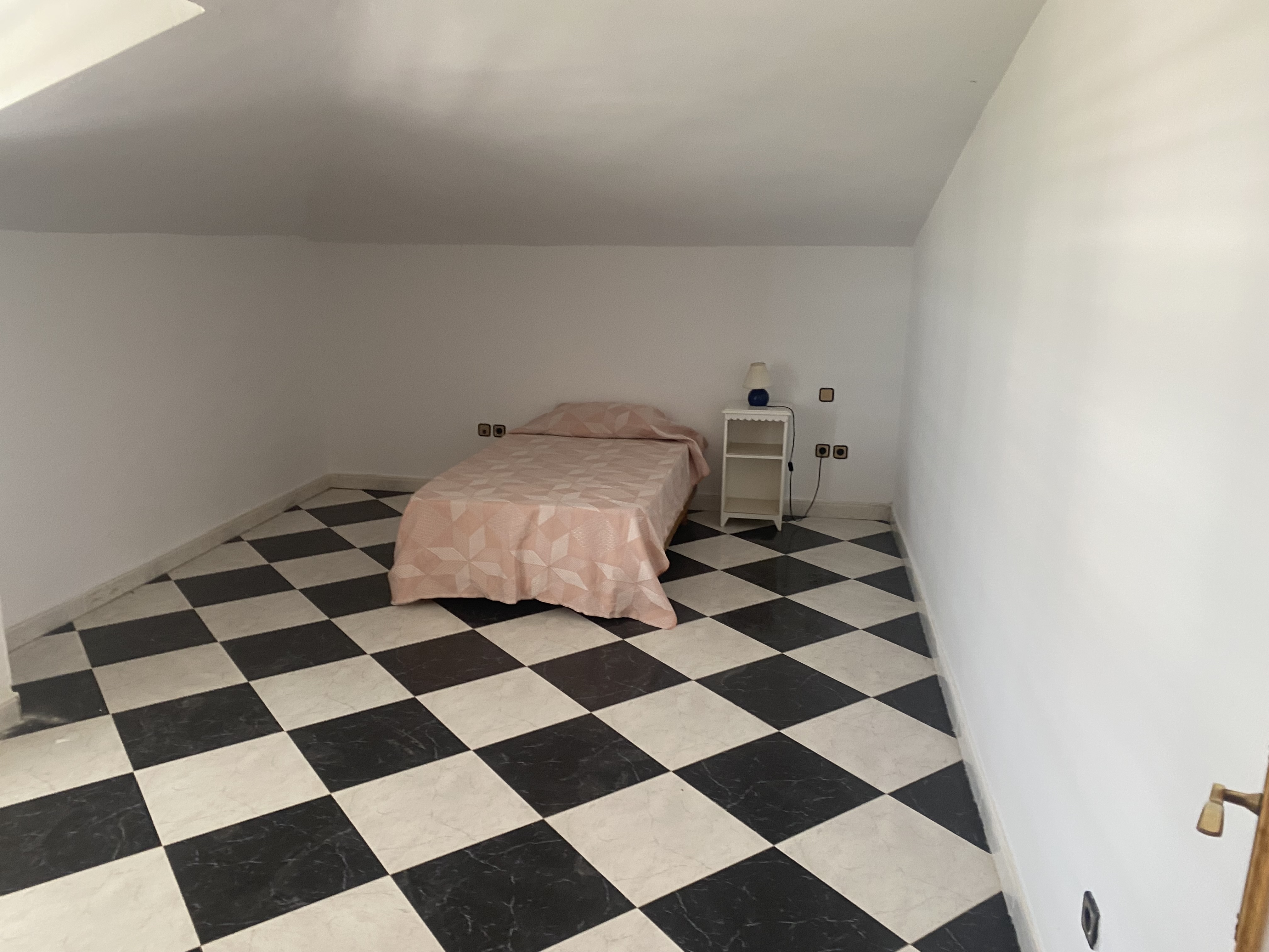 Habitaciones para PROFESORES - Zona tranquila - Desde 300€