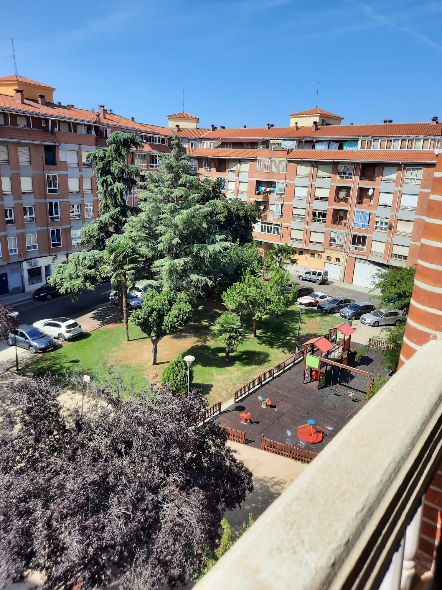 APARTAMENTO IDEAL PARA PROFESORES — imagen 1 de 9
