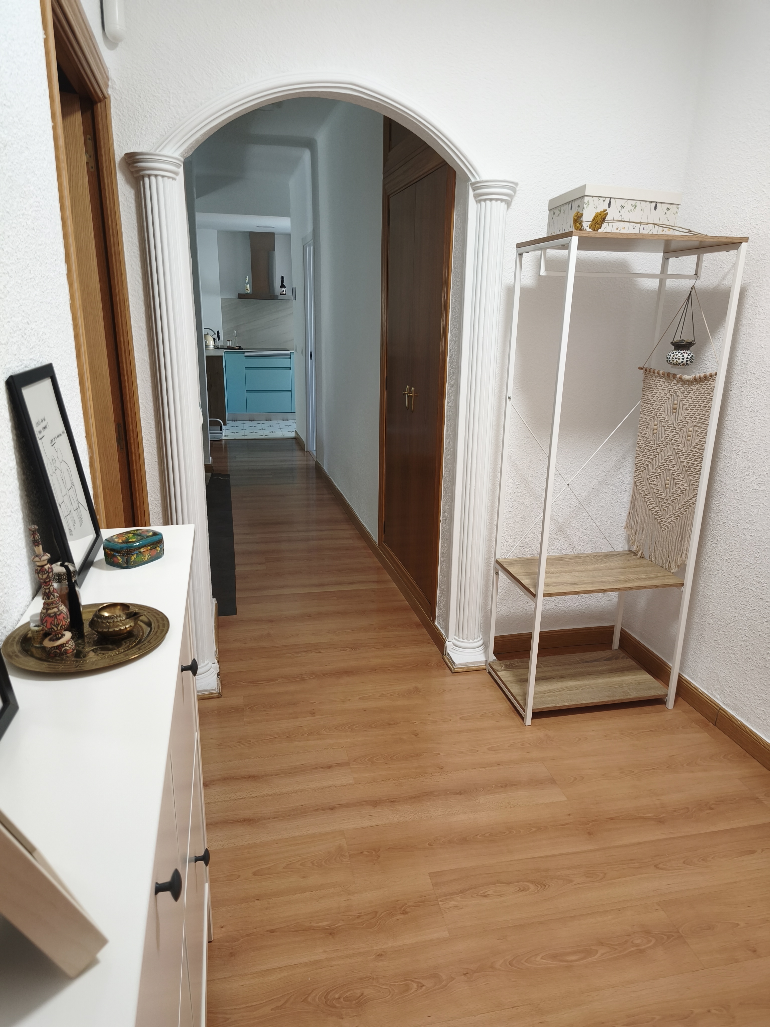 Se alquila habitación en piso luminoso y bien situado en Madrid — imagen 1 de 10