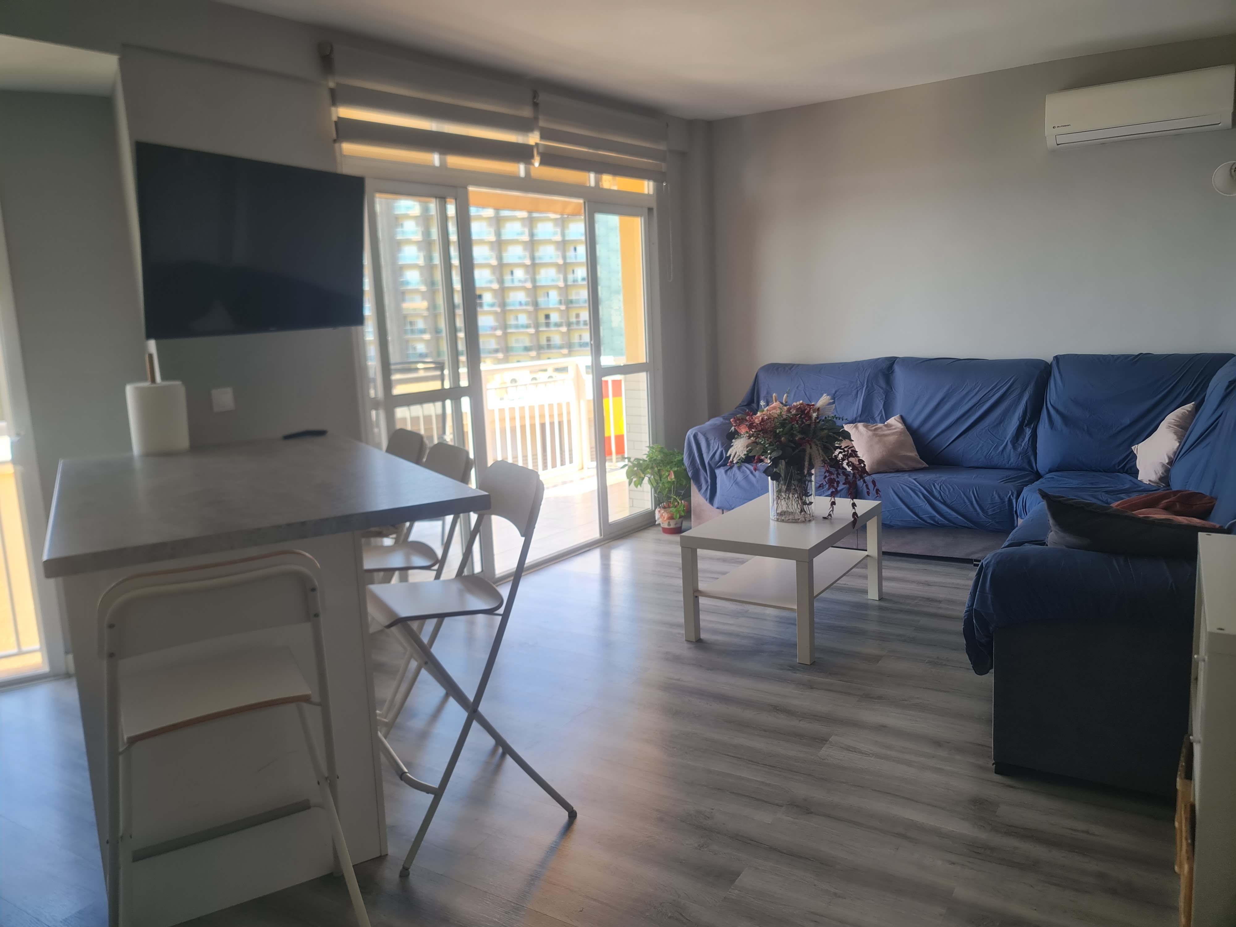 Alquilo piso completo 2 habitaciones — imagen 1 de 7