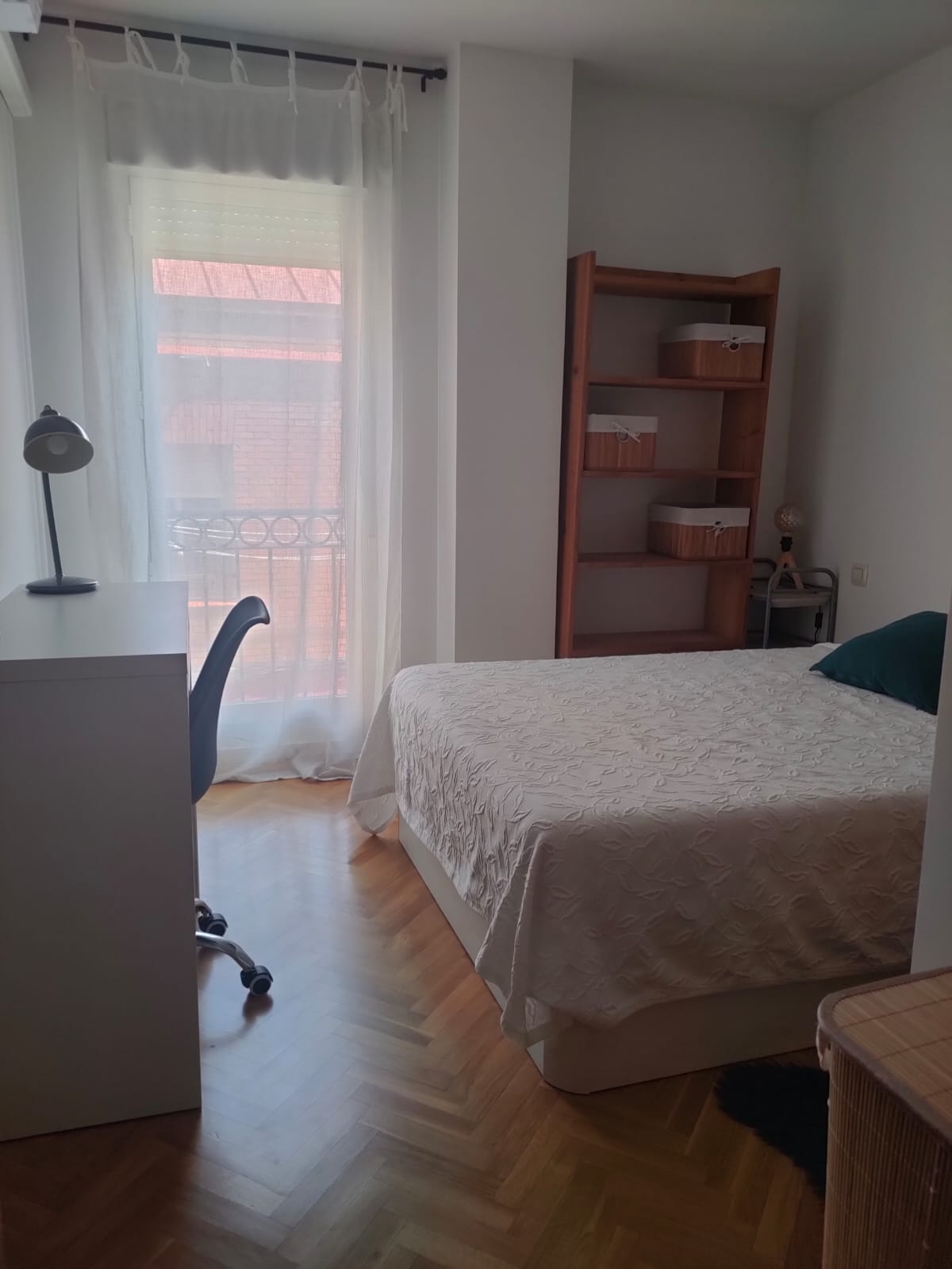Se alquila habitación individual en zona de Puente de Vallecas