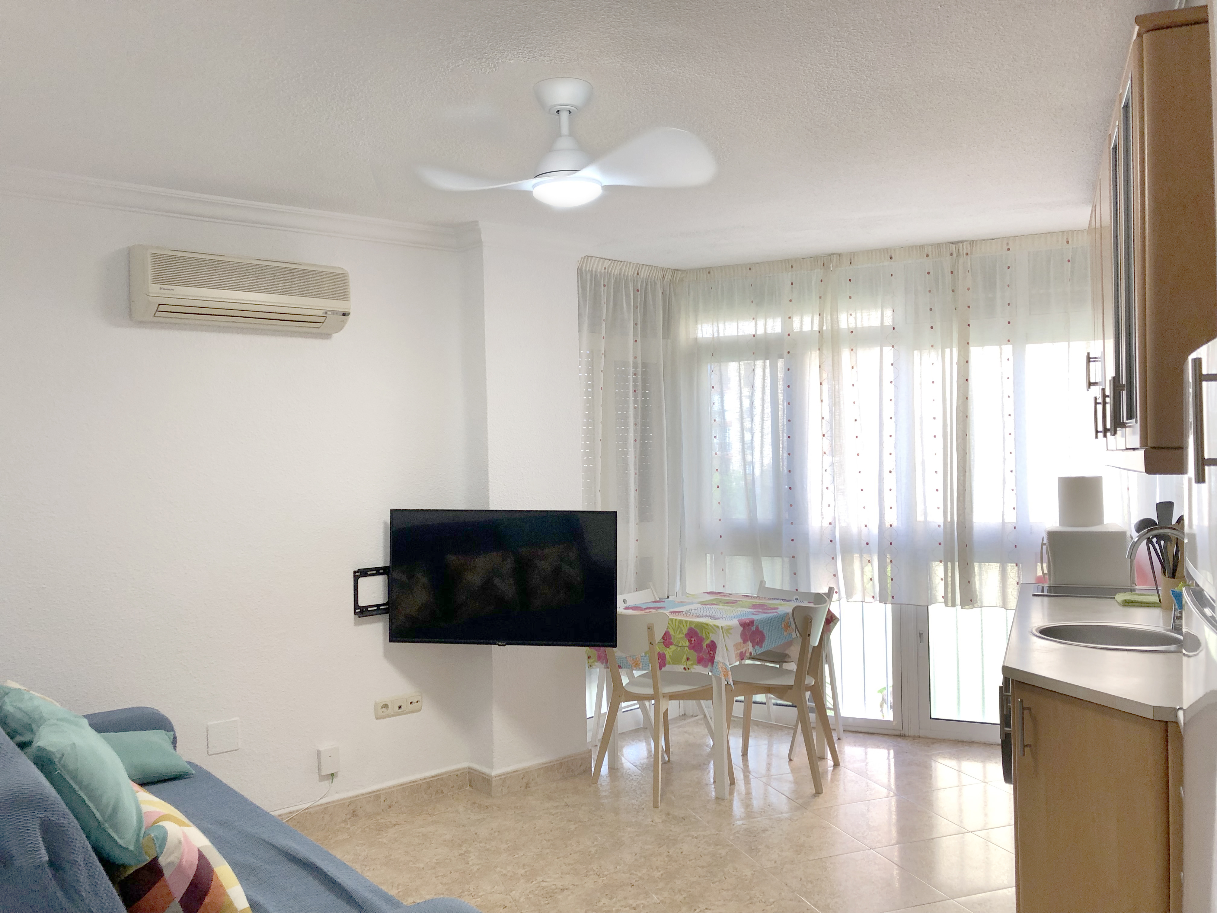 Apartamento en Playamar — imagen 1 de 8