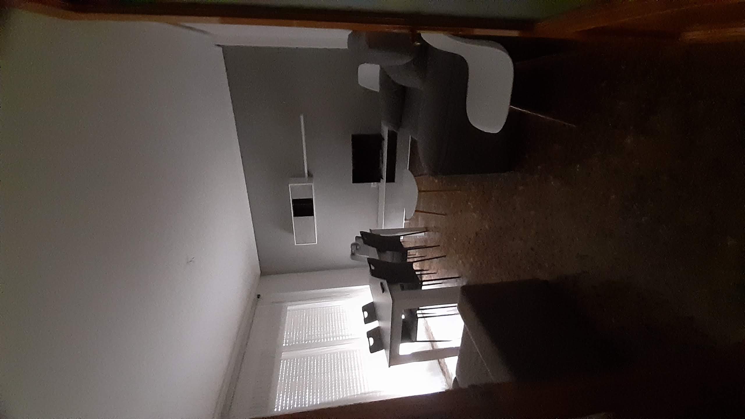 Alquiler Piso — imagen 1 de 3