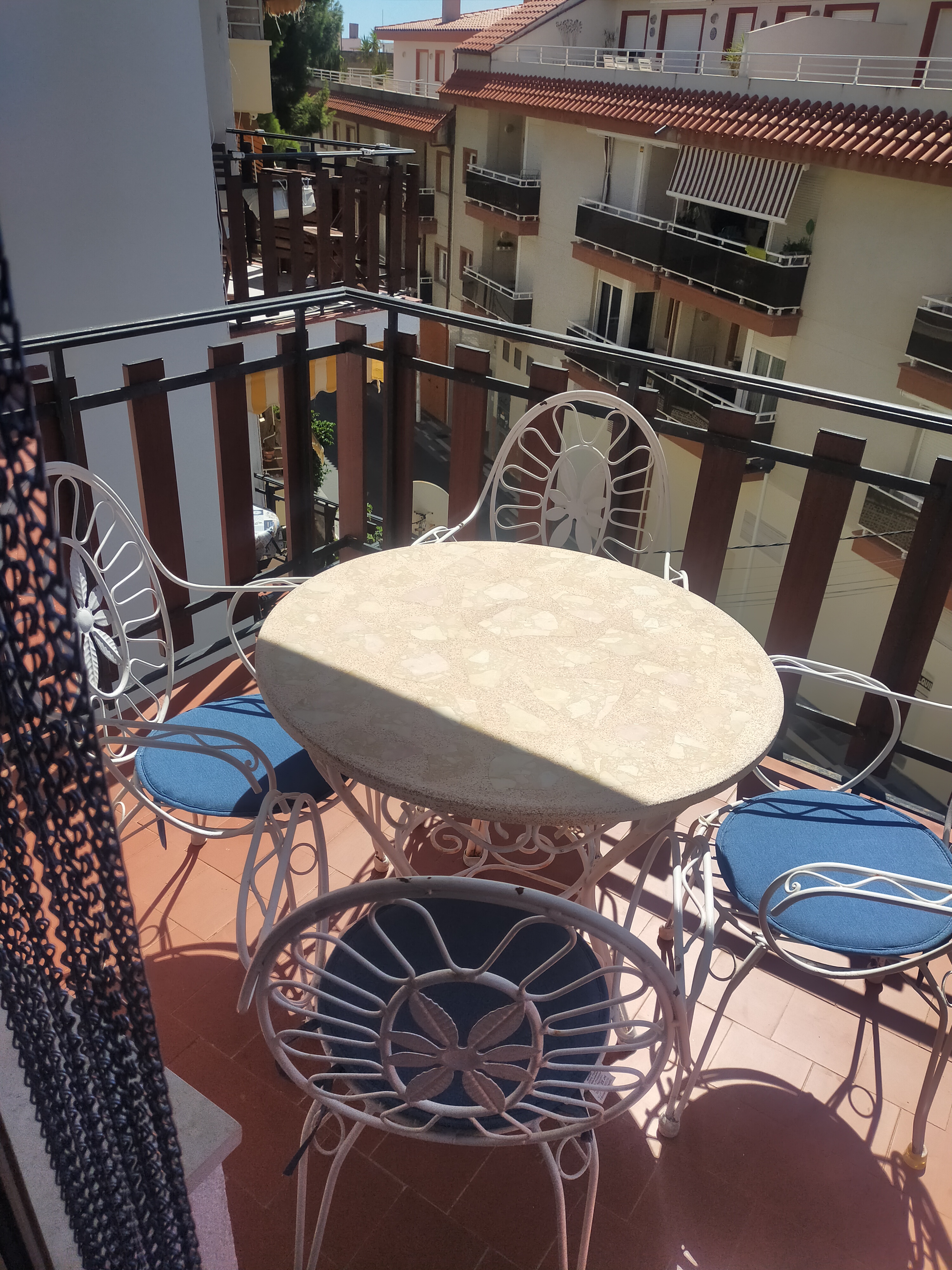 Apartamento en Alquiler estacional, situado en Alcossebre, (Castellón) muy luminoso y céntrico situado en la calle Santa Llusia, a 50 metros de la playa del Cargador. — imagen 1 de 7