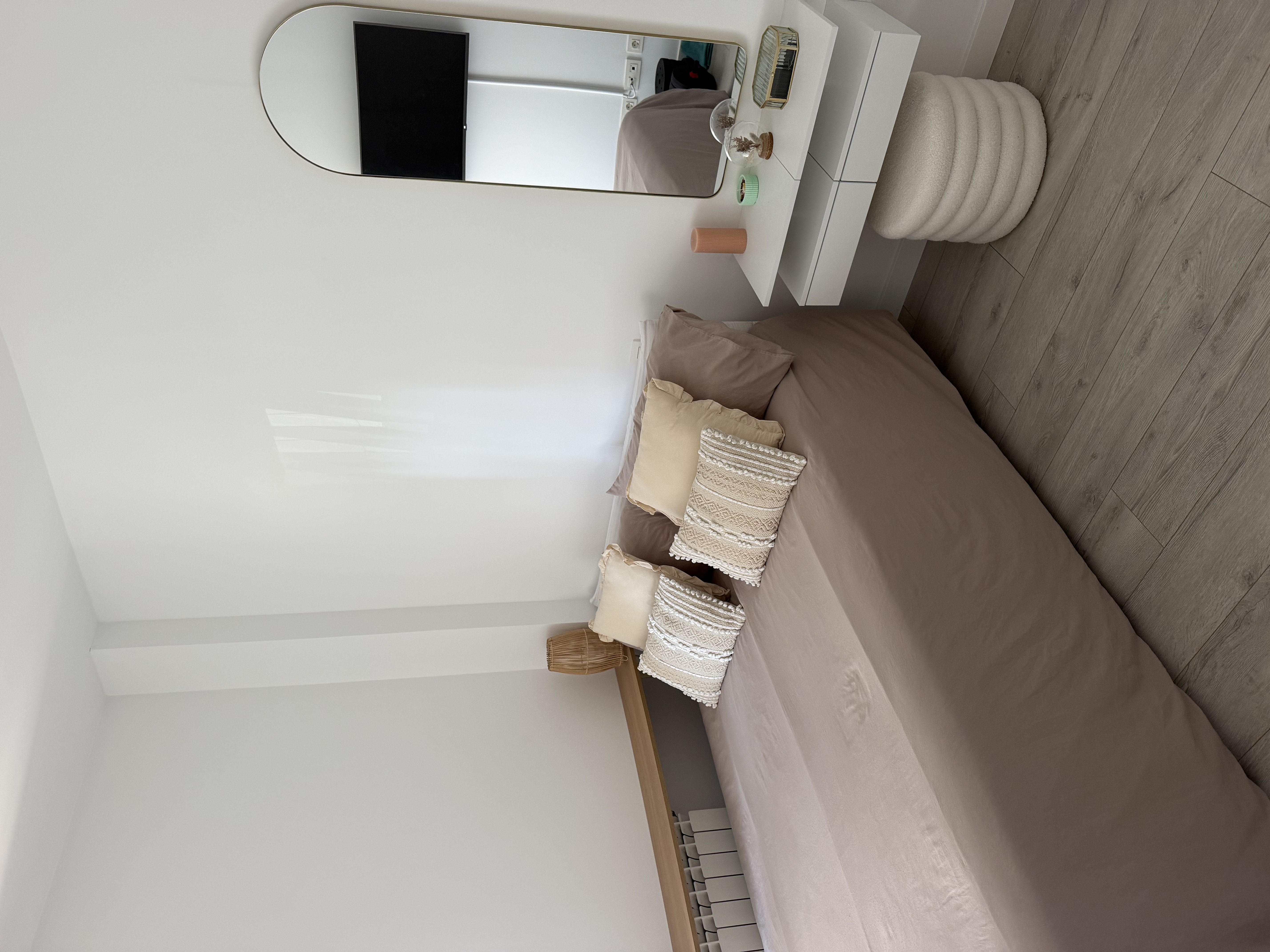 Habitación con baño privado enfrente de colegio Mozart — imagen 1 de 6