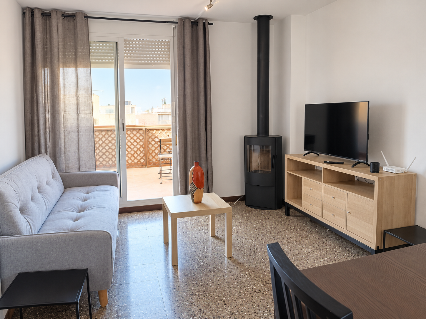 Ático en alquiler temporal en Vilafranca del Penedès Ideal para profesores desplazados, personal sanitario y estudiantes. — imagen 1 de 18